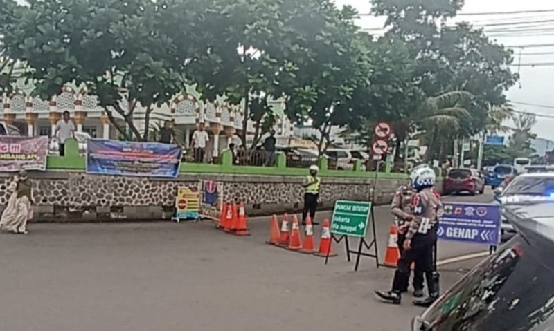 Jalur Puncak-Cianjur Ditutup Jelang Malam Tahun Baru