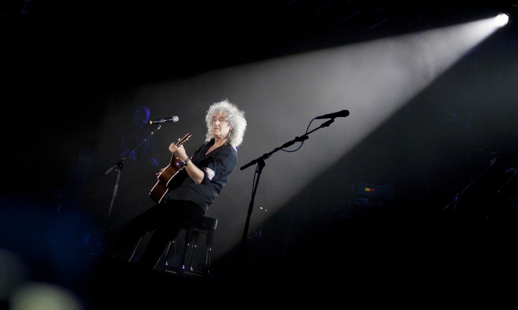 Gitaris Queen Brian May Dianugerahi Penghargaan Raja Charles