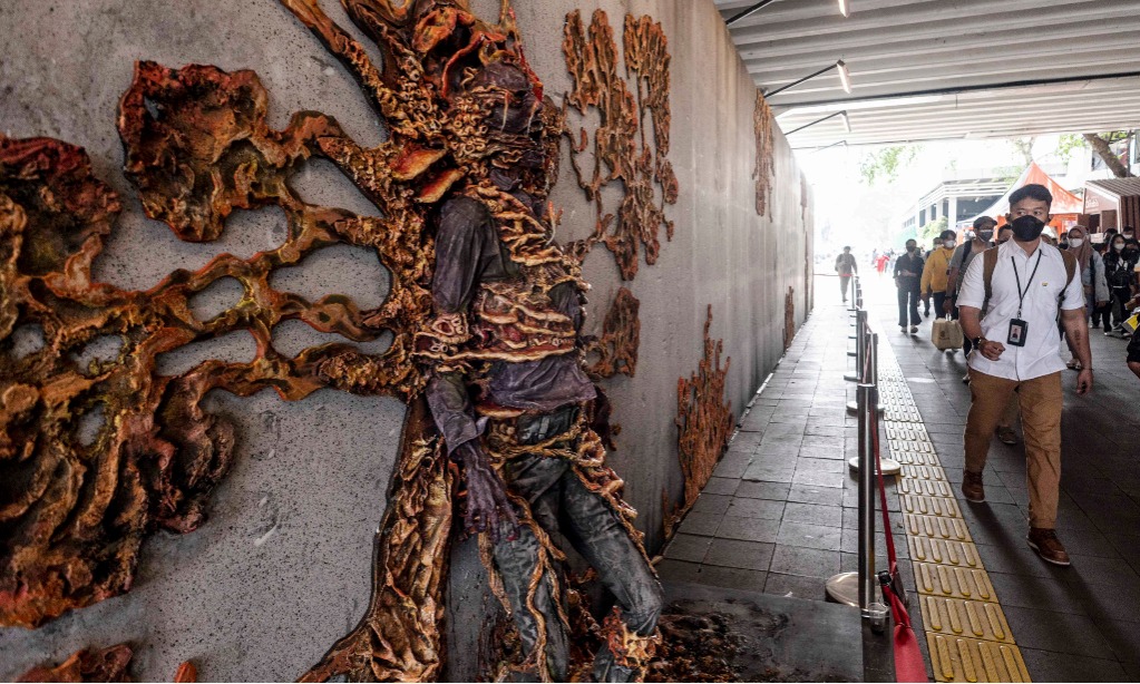 Pesona Mural 3D di Terowongan Kendal