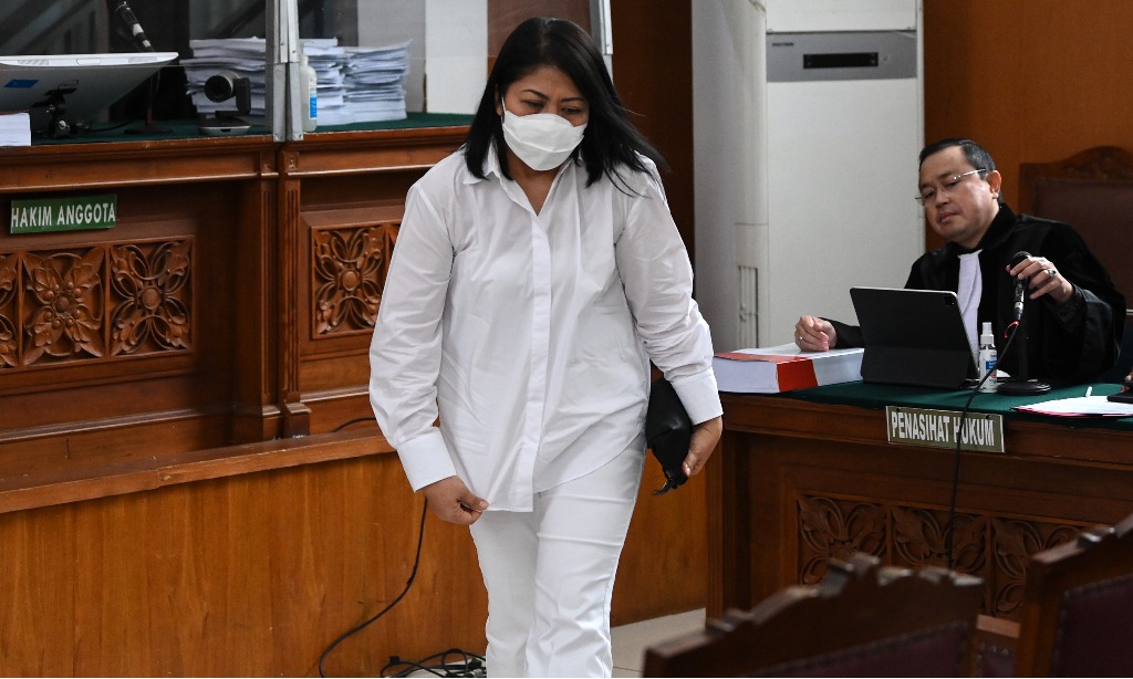 Putri Candrawathi Dituntut Delapan Tahun Penjara