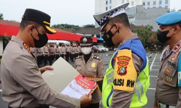 Kapolda Metro Jaya Minta Polisi RW Beri Rasa Aman Masyarakat