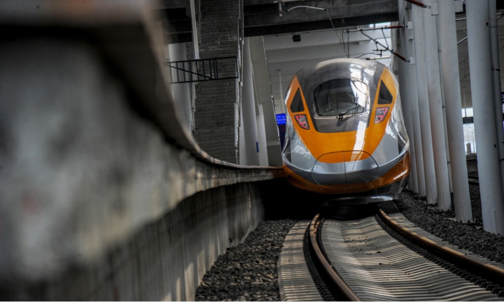 Pengamat: BUMN Bisa Biaya Kereta Semi Cepat Jakarta-Semarang