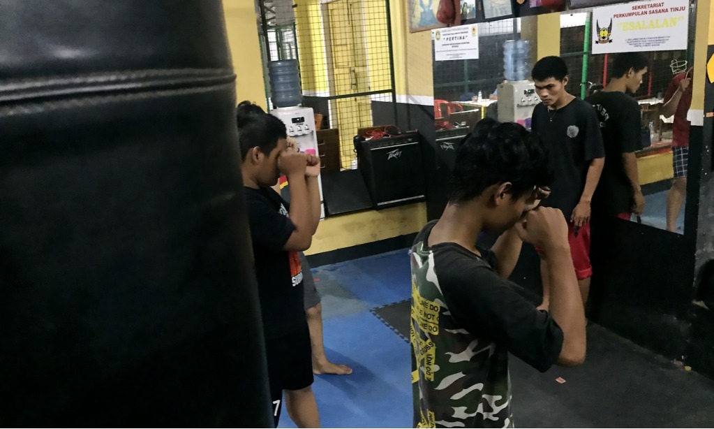 Membangkitkan Mimpi Para Petarung Muda