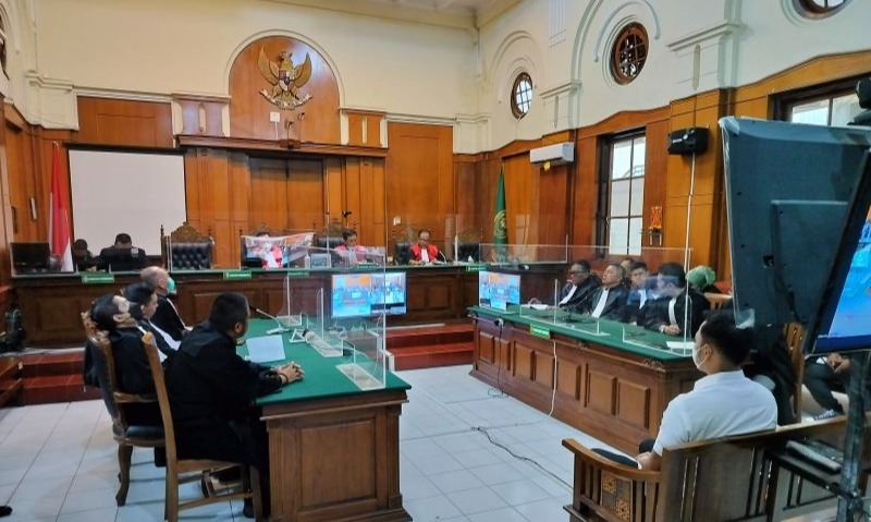 Dua Polisi Bebas, Satu Divonis 1,5 Tahun Atas Kasus Kanjuruhan