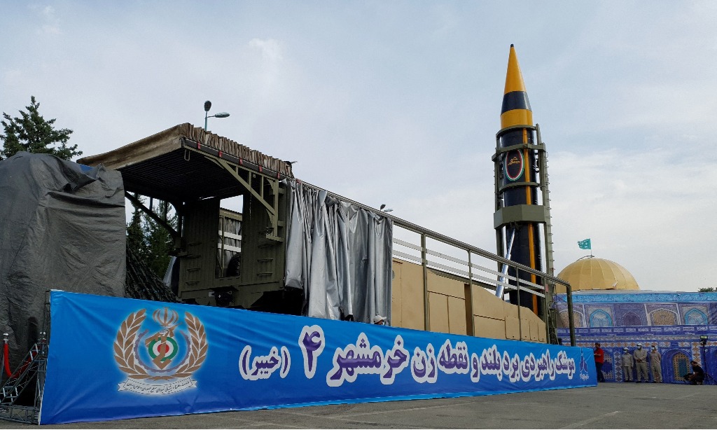 Iran Pamer Rudal Balistik Hipersonik, Kecepatan 5 Kali Kecepatan Suara