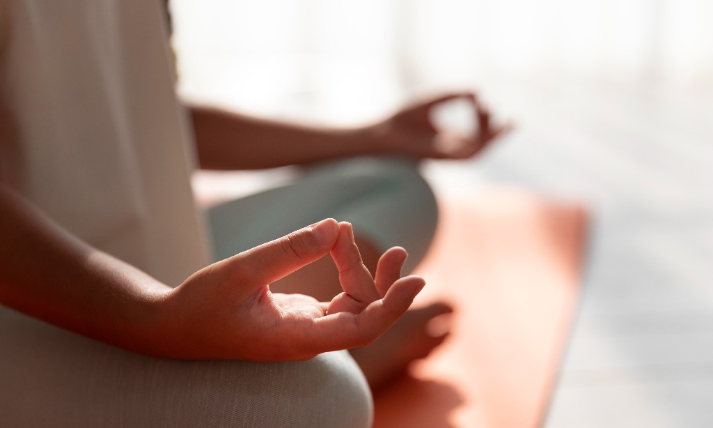 Mengenal Meditasi Mindfulness Untuk Atasi Serangan Panik