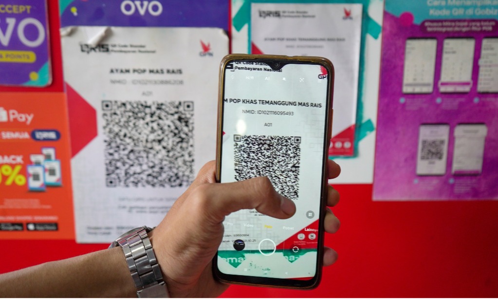 Legislator: Masih Terlalu Dini Terapkan Biaya QRIS