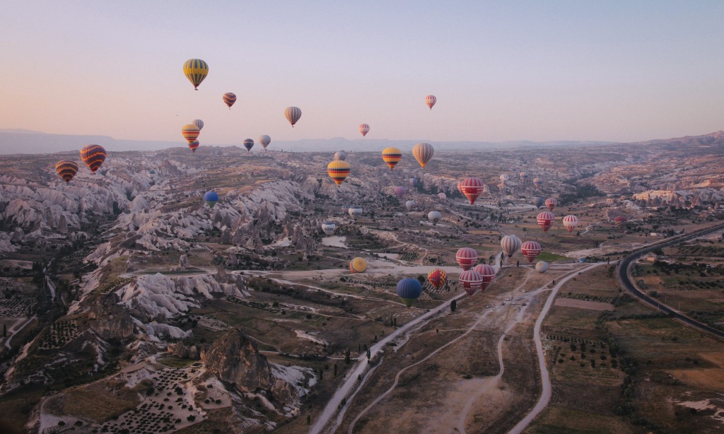 Menikmati Indahnya Lanskap Cappadocia Dari Balon Udara