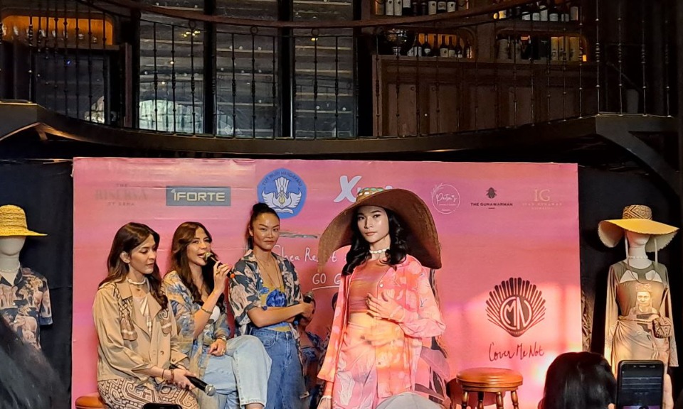 Ghea Resort by Amanda Janna x Cover Me Not Tampil Di MAGIC Trade Show