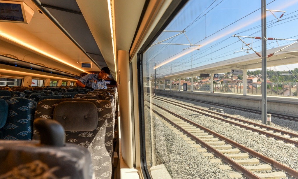 Tiga Hari Uji Coba, Kereta Cepat Angkut 4.552 Penumpang