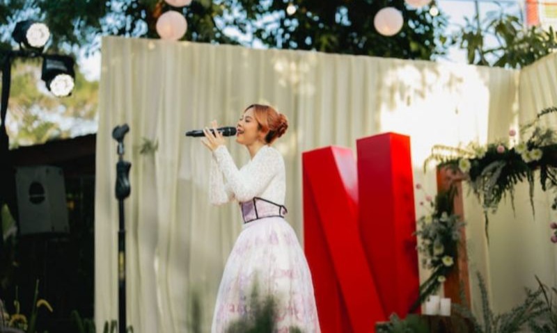 Nadin Amizah Nyanyikan Lagu Tema Serial "Gadis Kretek"