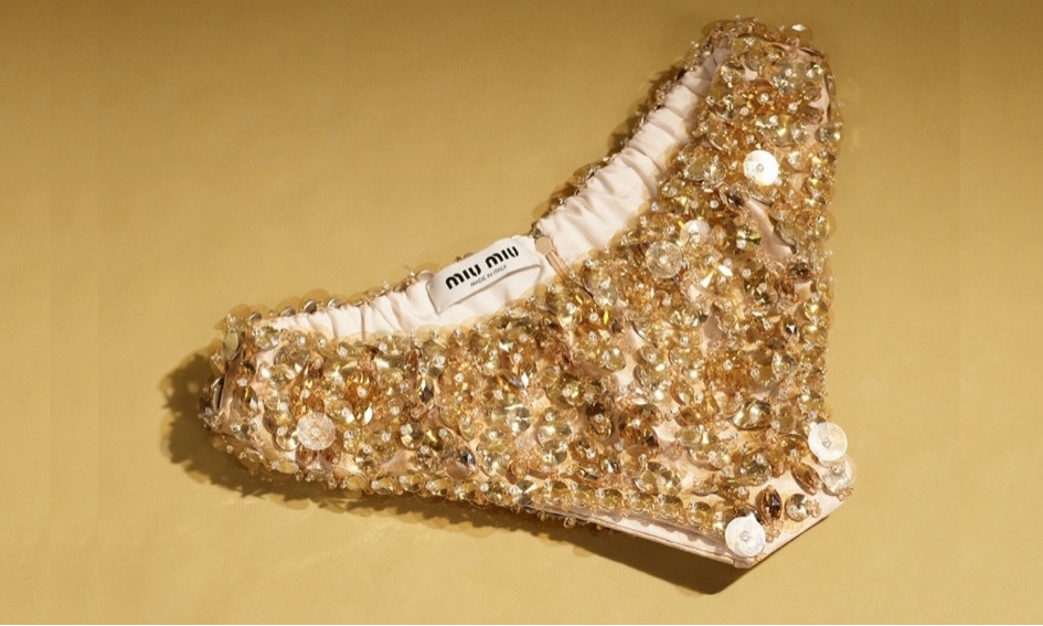 Pakaian Dalam Hingga Rp87 Juta, Di Mana Istimewanya?