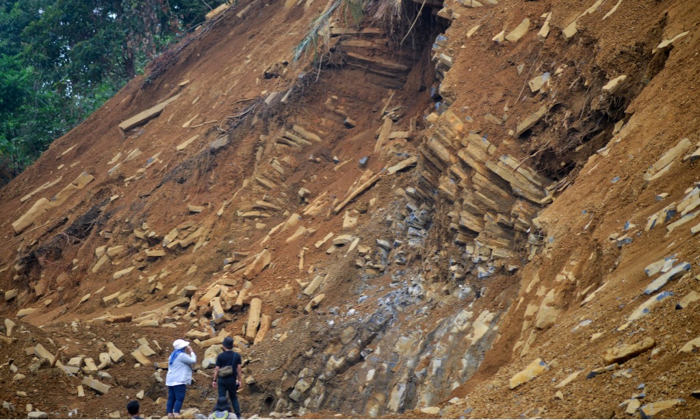 Pemerintah Diminta Lindungi Temuan Bebatuan Purba Di Padang Pariaman 