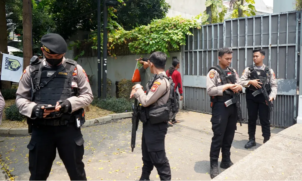 Polisi Geledah Dua Rumah Ketua KPK Firli Bahuri