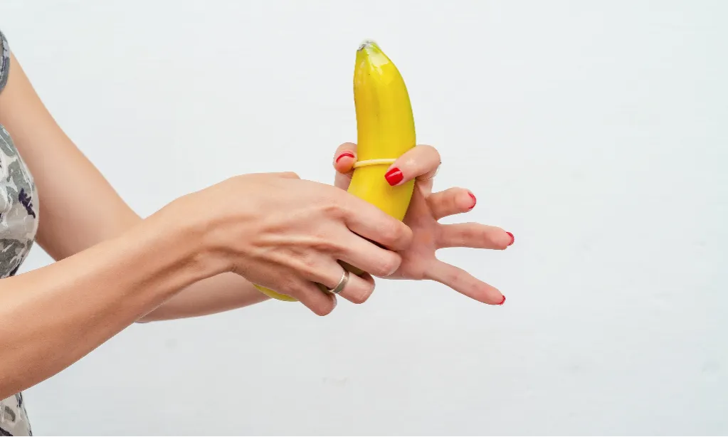 Cara Mengatasi Kondom Yang Tertinggal Di Dalam Vagina