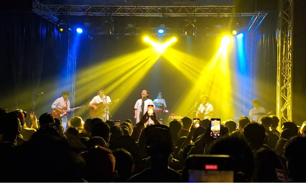 Endah N Rhesa Dan WSATCC Bernyanyi Untuk Kemanusiaan