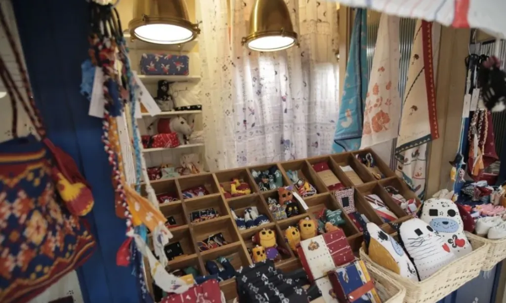 Sejauh Mata Memandang Gugah Kesadaran Akan Iklim Lewat "Kedai Kita"