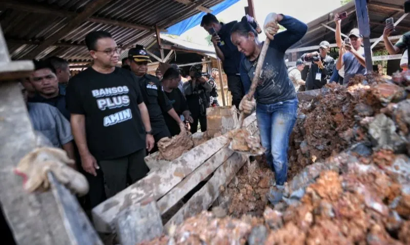 Anies Janji Prioritaskan Pembangunan Infrastruktur Di Kampung-kampung