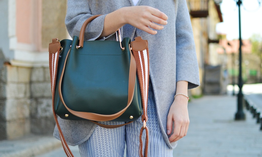 Teknologi AI Kini Bisa Deteksi Barang <i>Branded</i> Palsu