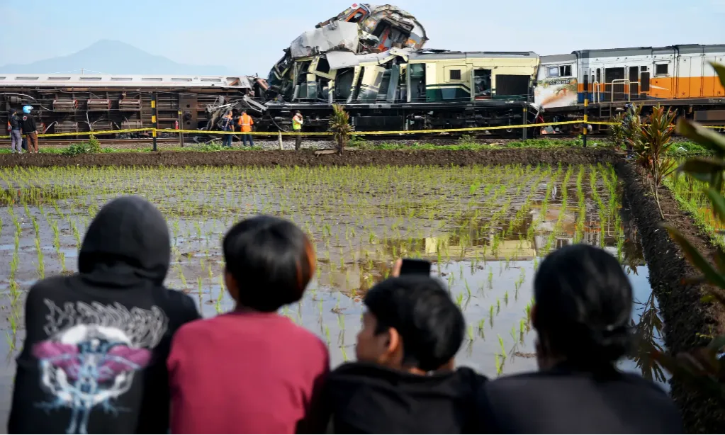 KNKT Investigasi Tabrakan KA Di Cicalengka Selama Empat Hari