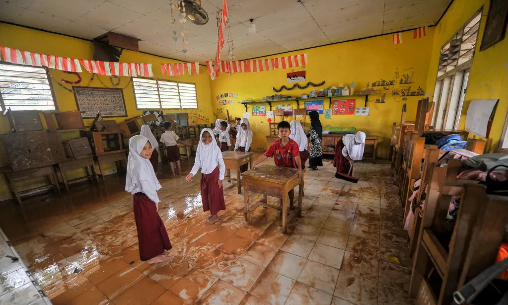 Perekrutan Guru Honorer Perlu Lebih Ketat