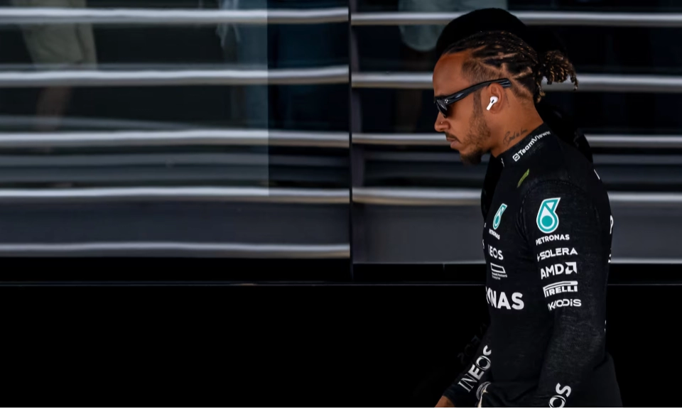 Resmi! Lewis Hamilton Akan Pindah Ke Ferrari Di 2025