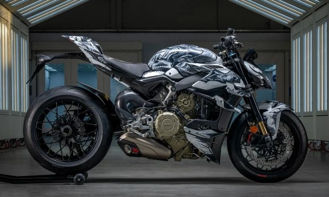 Ducati Kolaborasi Dengan Seniman Italia Hasilkan Streetfighter Realis