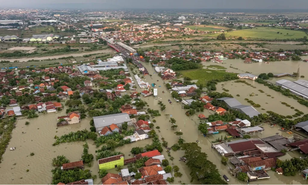 Hampir 19 Ribu Orang Masih Mengungsi Akibat Banjir Demak-Kudus