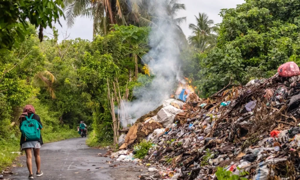 Pemprov DKI Didesak Awasi Warga Agar Tak Bakar Sampah