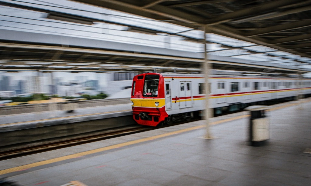Anak Buah Erick Thohir Dorong Tambahan Pengadaan KRL Dari INKA