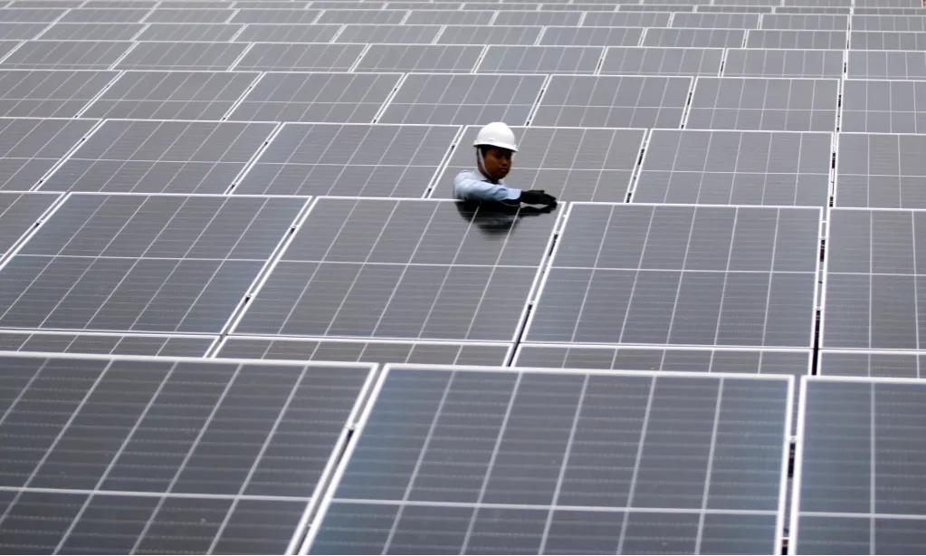 AESI: Permen Baru PLTS Atap Tak Menarik Perhatian Rumah Tangga