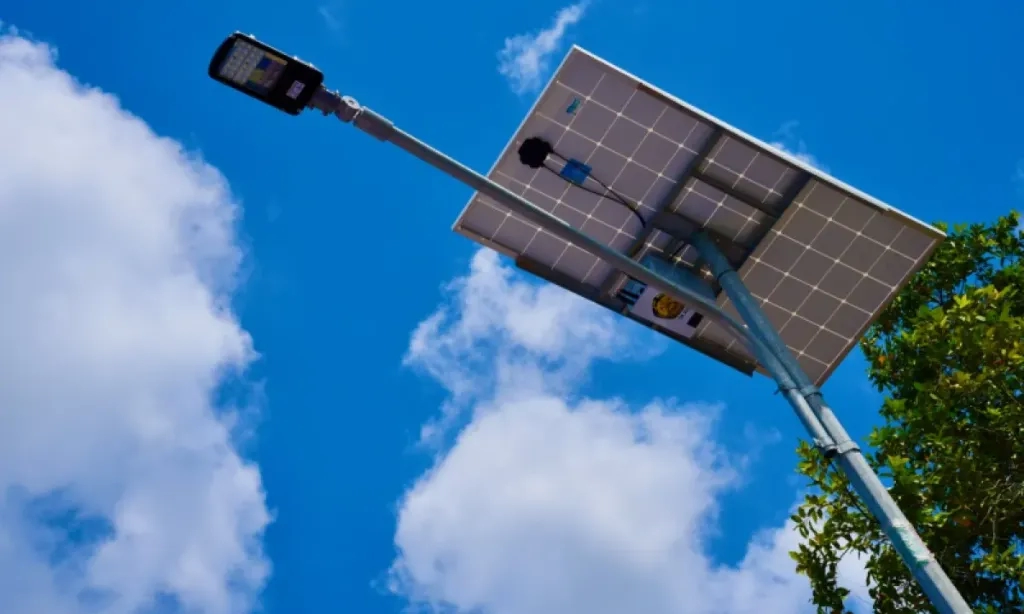 ESDM <i>Blacklist</i> Penyedia PJUTS Jika Tak Selesai Akhir Maret