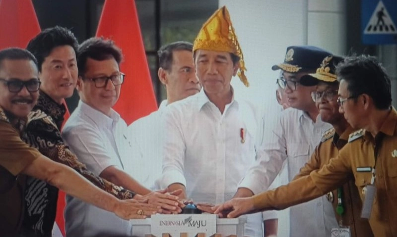 Rampung Direhabilitasi, Bandara Mutiara Sis Al Jufri Diresmikan Jokowi