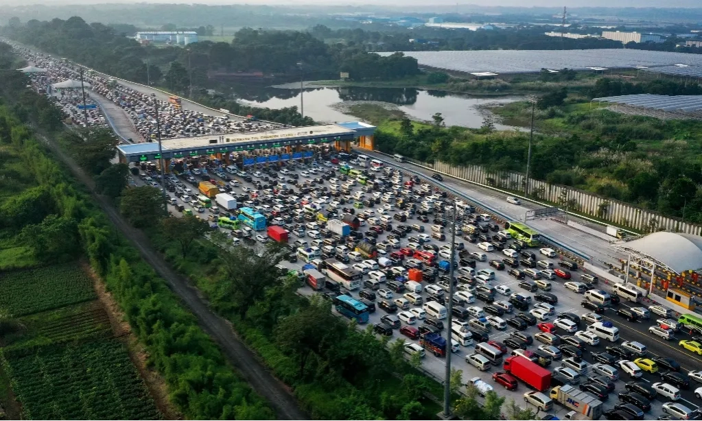 CCTV Dipasang Tiap 500 Meter Untuk Pantau Arus Mudik Di Tol