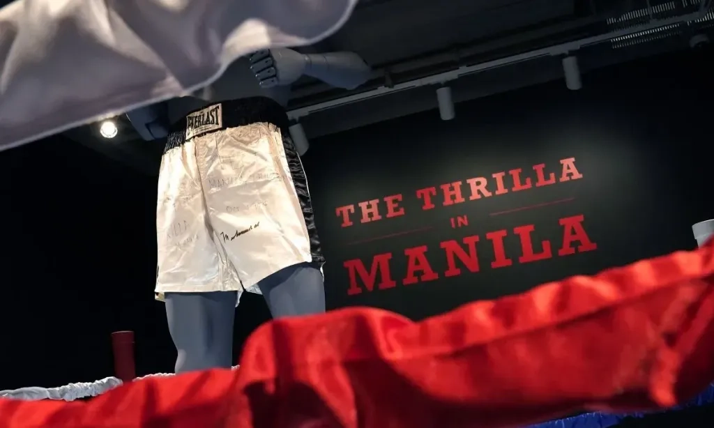 <p>Celana Tinju Muhammad Ali Dilelang, Ditaksir Capai Rp90 Miliar</p>