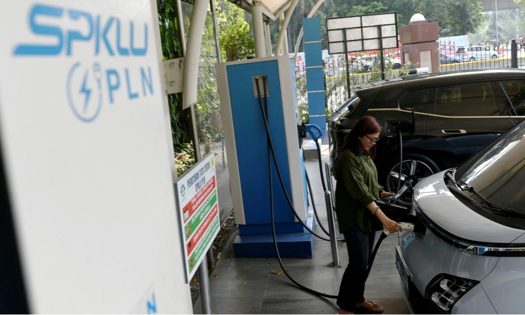 <p id="isPasted">PLN Jamin Operasional SPKLU Layani Pemudik Jalur Tol Jakarta-Merak</p>