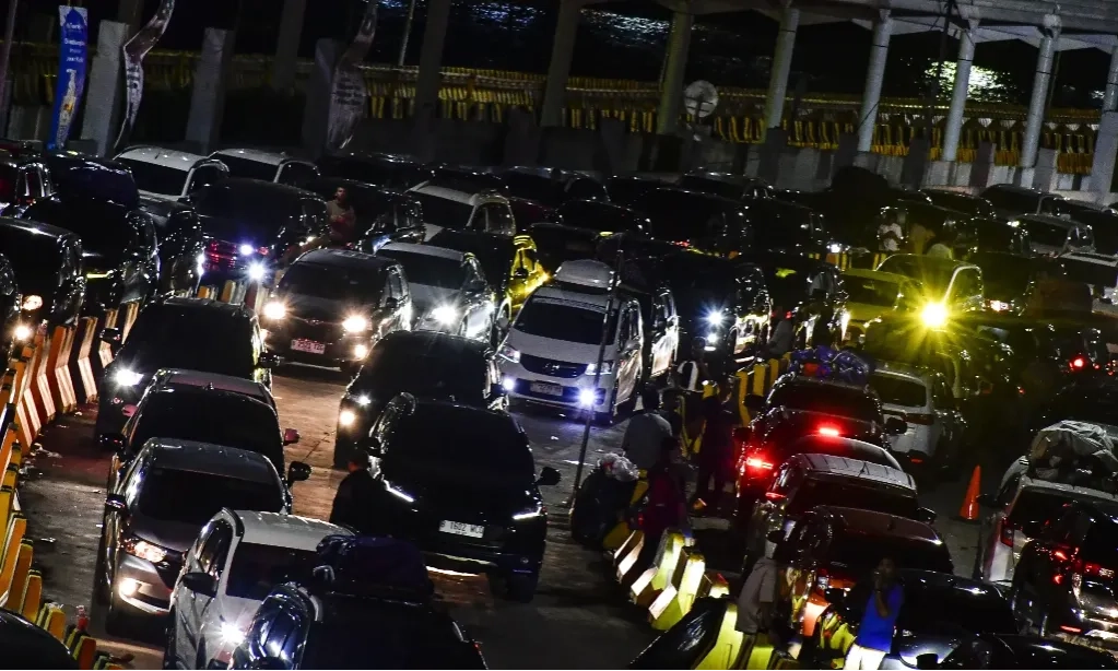 <p>Pemerintah Terapkan WFH ASN Maksimal 50% Pada 16-17 April</p>