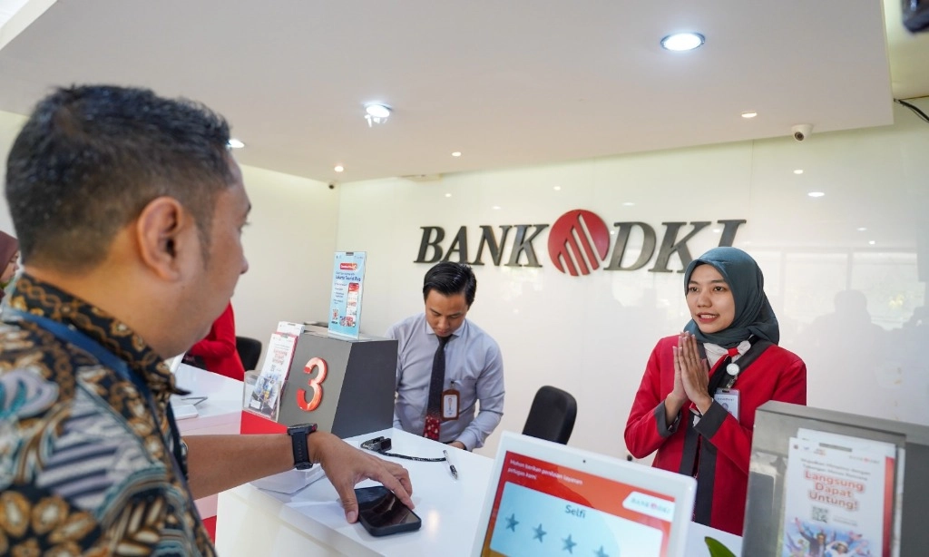 <p id="isPasted">Bank DKI Diharap Jadi Penyokong Jakarta Menjadi Kota Global</p>