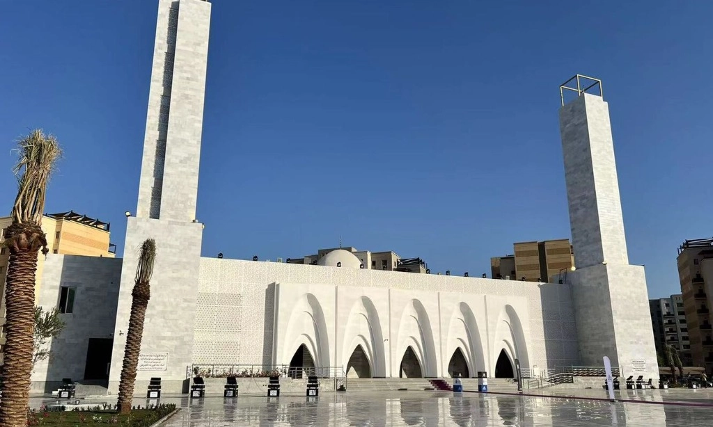 <p>Arab Saudi Berhasil Bangun Masjid Dari Cetak 3D Pertama</p>