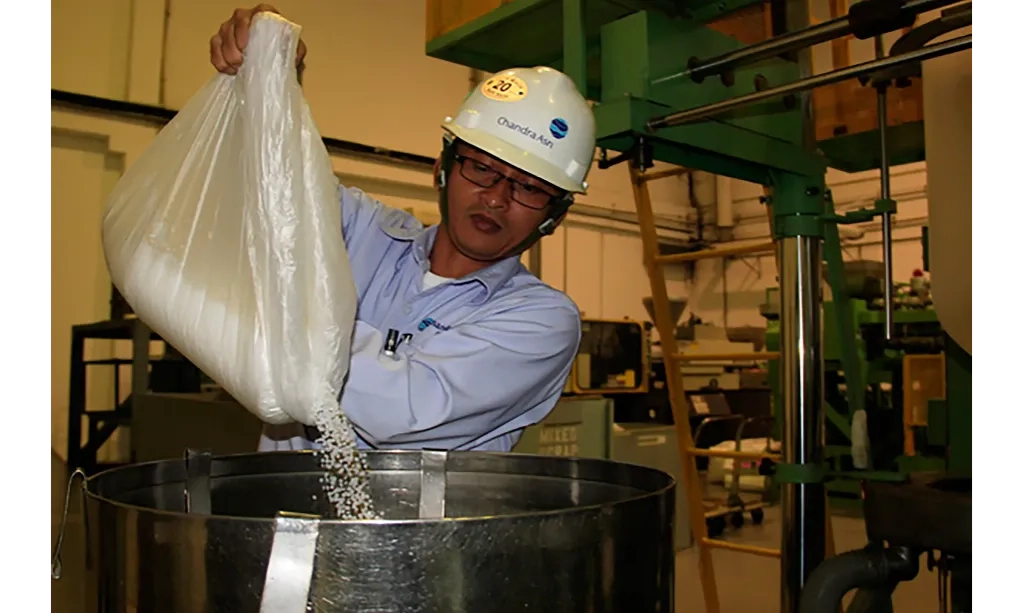 <p>Catat, Impor Bahan Baku Plastik Tak Perlu Pertek Dari Kemenperin</p>