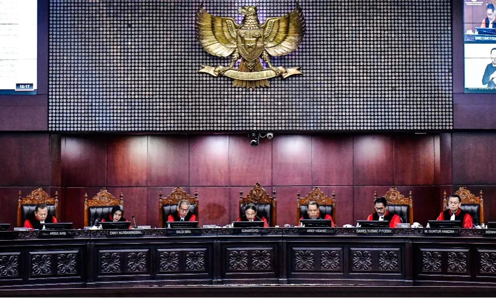 <p>MK Siagakan Tukang Pijat Dan Dokter Untuk Hakim</p>