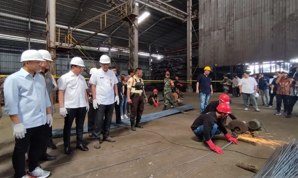 <p>Kemendag Musnahkan Baja Tulang Tak Sesuai SNI Senilai Rp257,2 Miliar</p>