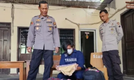 <p>Penjual Siomai Di Semarang Curi 675 Celana Dalam Perempuan</p>