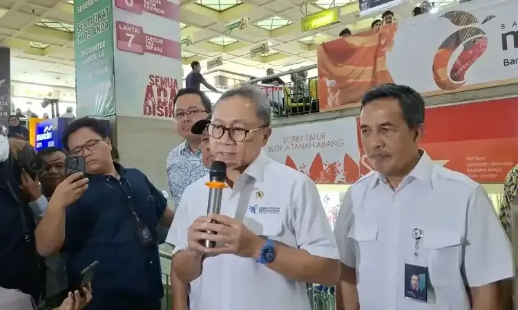 <p>Pembatasan Dicabut, Mendag Minta Jastip Tetap Taati Peraturan</p>