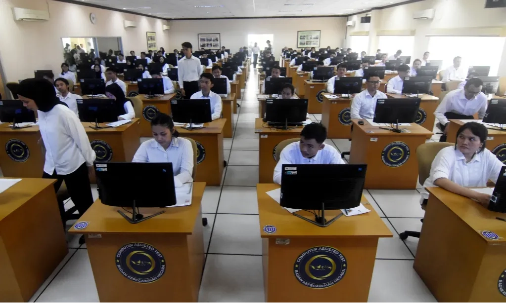 <p>BPS: PPPK dan KPPS Sumbang Serapan Kerja Februari 2024</p>