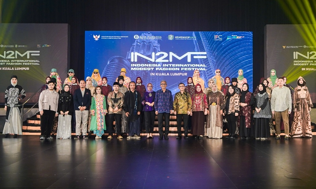 <p>Tampilkan Keunggulan Modest Indonesia, IN2MF Digelar Di Malaysia</p>