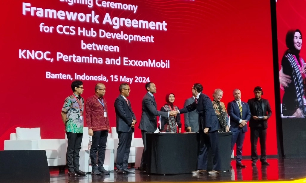 <p id="isPasted">Pertamina-ExxonMobil Jajaki Kerja Sama Injeksi CO2 Dengan BUMN Korsel</p>