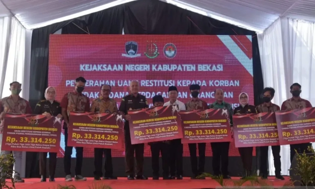 <p>Korban TPPO Jual Ginjal Jaringan Internasional Terima Restitusi</p>