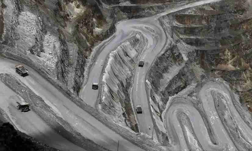 <p>Pemerintah Resmi Beri Izin Perpanjangan Ekspor Konsentrat</p>