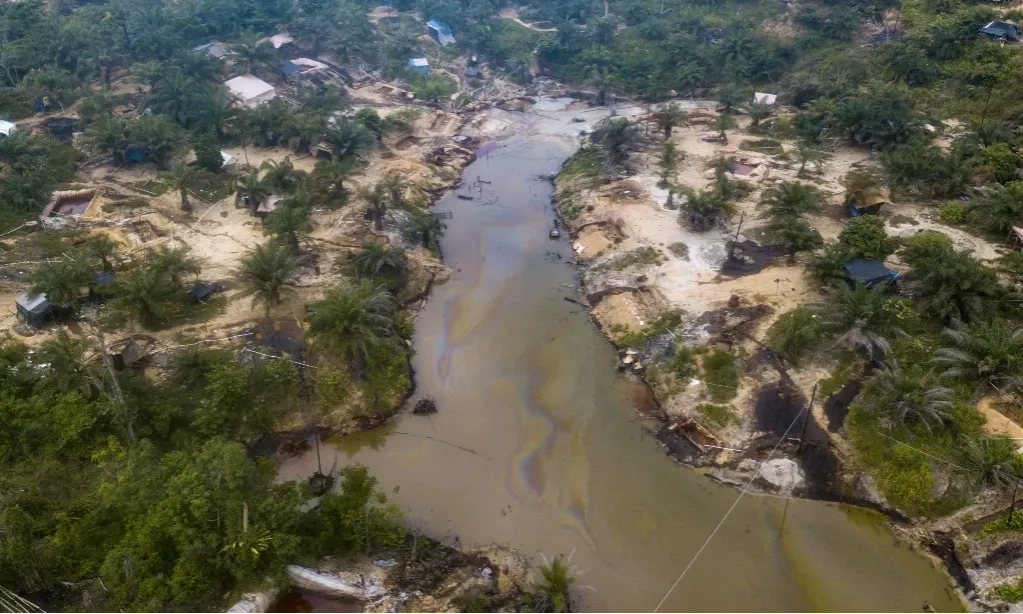<p>Izinkan Ormas Keagamaan Kelola Tambang, Pemerintah Langgar UU Minerba</p>